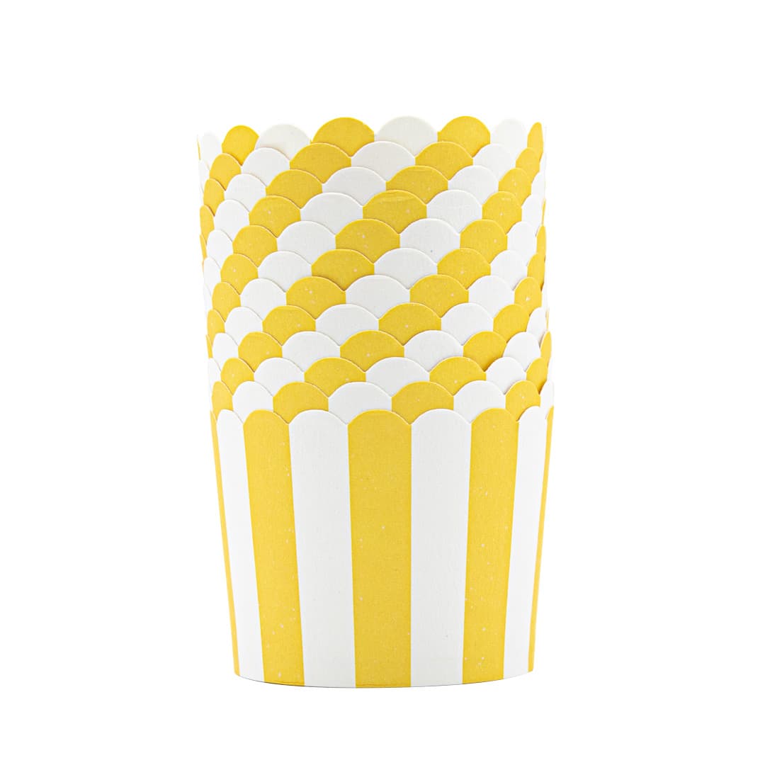 Moldes para muffins a rayas amarillas y blancas