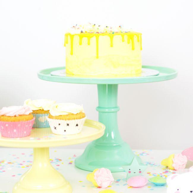Happy Sprinkles alzata per torta a pioggia menta grande